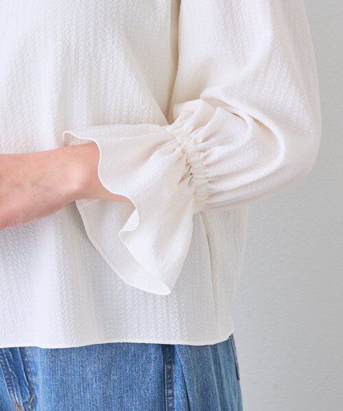 La boutique BonBon(ラブティックボンボン)の「【程よい肌見せ】アシメワンショルブラウス(シャツ/ブラウス・レディース・ネイビー/バイオレット/オフホワイト・FREE)」の14枚目の写真