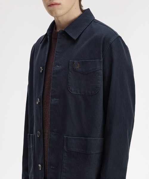 FRED PERRY（フレッドペリー）の「Bedford Cord Overshirt／ベッドフォードコーデュロイオーバーシャツ（シャツ/ブラウス・メンズ・ネイビー・M/L/S）」の6枚目の写真