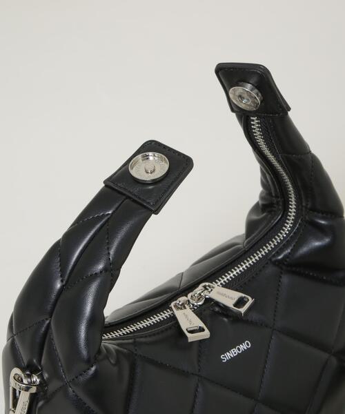 NANO universe(ナノユニバース)の「SINBONO/Vienna Crossbody Bag Quilting(ショルダーバッグ・レディース・アイボリー/ブラウン/ブラック・FREE)」の6枚目の写真