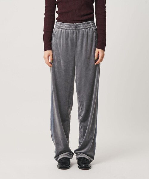 adidas Originals(アディダスオリジナルス)の「【別注】<adidas Originals>ファイヤーバード ベロアトラックパンツ(その他パンツ・レディース・ダークグレー・XXS/XS/S)」の5枚目の写真