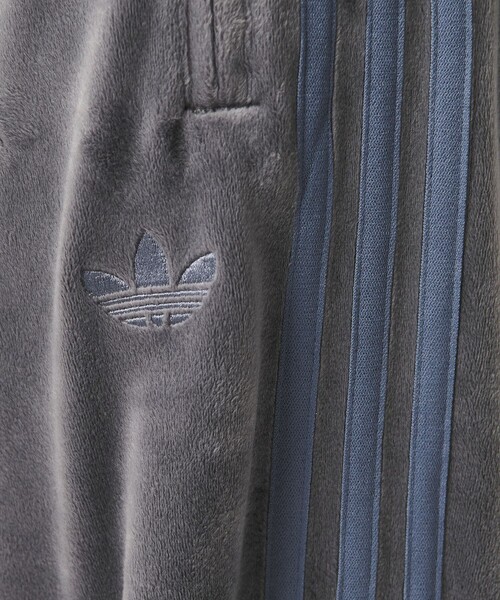 adidas Originals(アディダスオリジナルス)の「【別注】<adidas Originals>ファイヤーバード ベロアトラックパンツ(その他パンツ・レディース・ダークグレー・XXS/XS/S)」の13枚目の写真