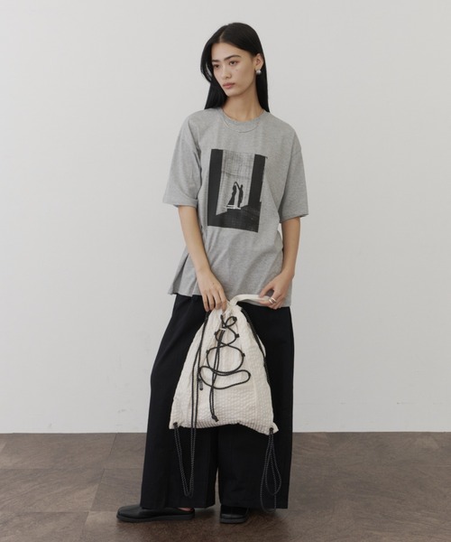 DFFUR.（ディフル）の「ルーズシルエットアートフォトTシャツ（Tシャツ/カットソー・レディース・グレー/ピンク/チャコールグレー・FREE）」の21枚目の写真