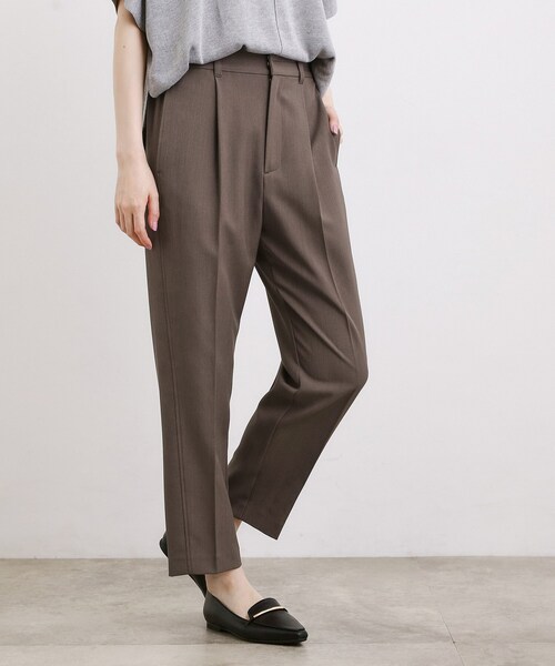 grove(グローブ)の「【接触冷感・UVカットetc】センタープレス取れにくいテーパードパンツ(その他パンツ・レディース・ブラウン系その他/グレー/ブラック・02/01/05/04/03)」の12枚目の写真