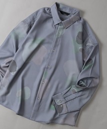 Limited Line Naive Magic（リミテッドラインナイーブマジック）の「【a】ナチュラルストレッチ 総柄ルーズサイズシャツ 長袖/イージーケア/花柄/ドット/マップ（シャツ/ブラウス）」