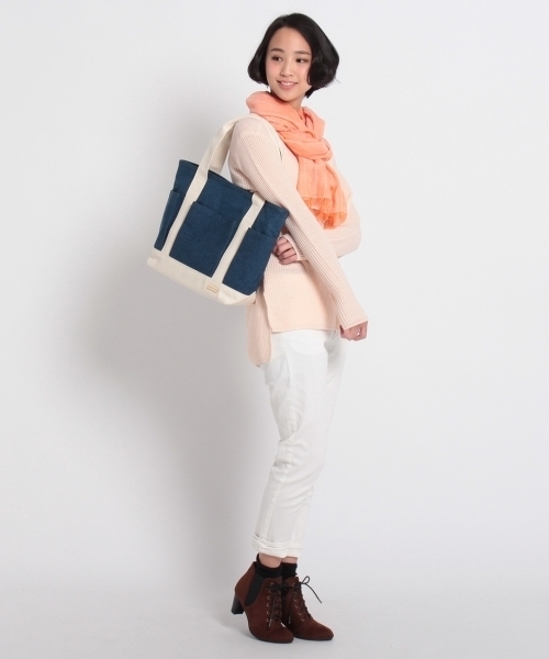 HusHusH（ハッシュアッシュ）の「キャンバスガーデントートバッグ（トートバッグ・レディース・ブルー/ブラック/ホワイト/グリーン・00）」の9枚目の写真