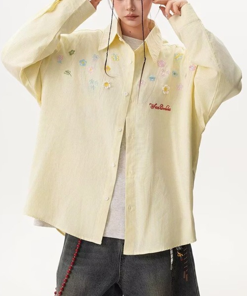 FreeZone(フリーゾーン)の「小花刺繍ストライプオーバーサイズシャツ(シャツ/ブラウス・メンズ・ピンク/ブルー/イエロー・F)」の20枚目の写真