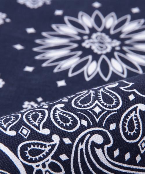 B:MING by BEAMS（ビーミングバイビームス）の「THE BANDANNA COMPANY / バンダナ（バンダナ/スカーフ・レディース・ホワイト/ブラック/レッド/ネイビー・ONE SIZE）」の9枚目の写真