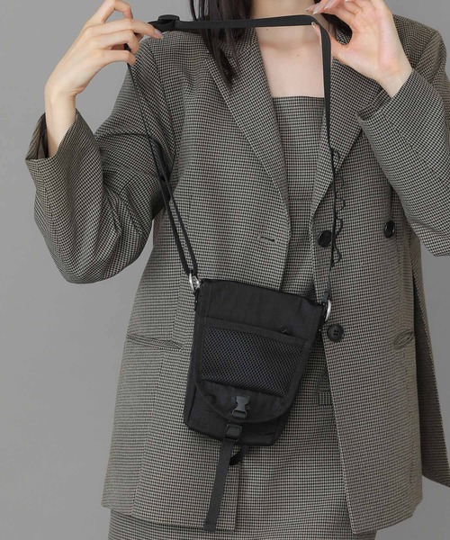 Casselini(キャセリーニ)の「Casselini(キャセリーニ)ナイロンスマホポシェット(ショルダーバッグ・レディース・ピンク/ブラウン/ブラック・FREE)」の14枚目の写真