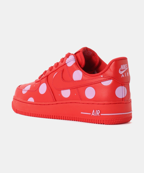 NIKE(ナイキ)の「NIKE WMNS AIR FORCE 1 '07 IR8647-600(スニーカー・レディース・レッド・25cm/24.5cm/24cm/23.5cm/23cm/22.5cm)」の3枚目の写真