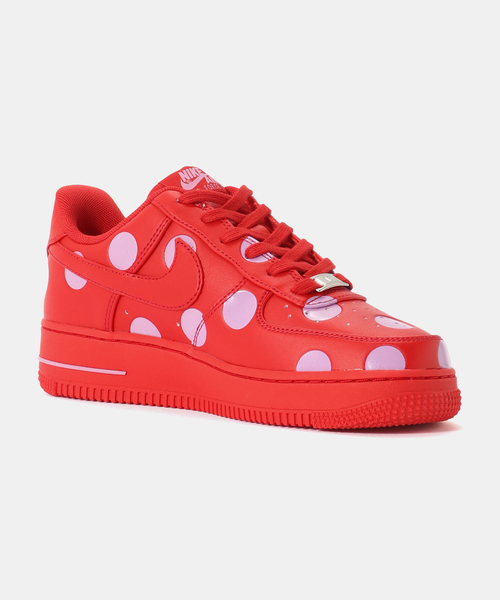 NIKE(ナイキ)の「NIKE WMNS AIR FORCE 1 '07 IR8647-600(スニーカー・レディース・レッド・25cm/24.5cm/24cm/23.5cm/23cm/22.5cm)」の5枚目の写真