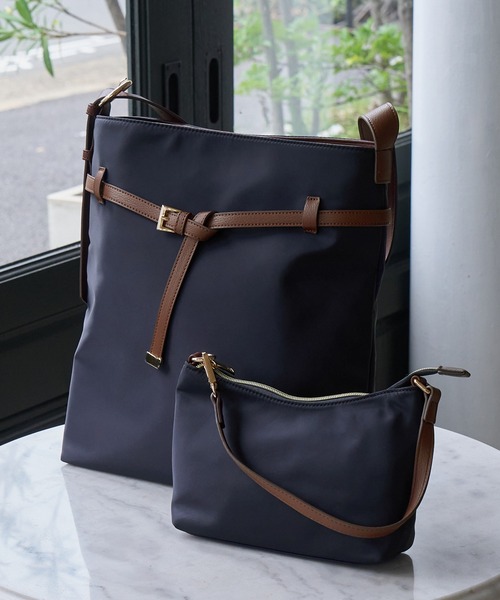 ROPE' PICNIC(ロペピクニック)の「me fit BAG ベルトデザインナイロンコンビバッグ/撥水・軽量・2個セット(ショルダーバッグ・レディース・ブラック系その他/ブルー系その他/ベージュ系その他・FREE)」の3枚目の写真