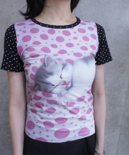 ASHLEY WILLIAMS(アシュリーウィリアムス)の「KITTEN SHORT SLEEVE TEE(Tシャツ/カットソー・レディース・マルチ・S/M)」の5枚目の写真