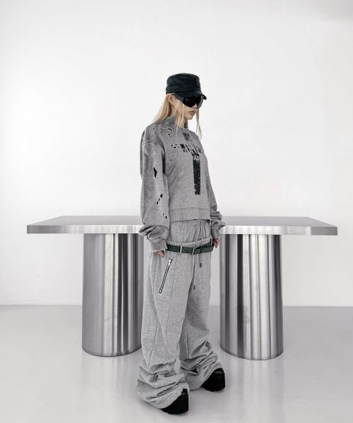 ROARINGRAD(ロアリングラド)の「レイヤードウエストスウェットパンツ グレー(その他パンツ・レディース・その他・MEDIUM/LARGE)」の4枚目の写真