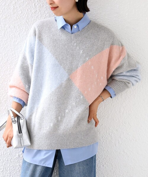 SHIPS(シップス)の「【WEB限定】〈手洗い可能〉ビッグ アーガイル Vネック ニット(ニット/セーター・レディース・オフホワイト/ダークグレー/ライトグレー・ONE SIZE)」の14枚目の写真