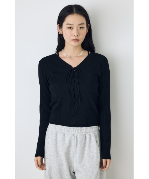 AZUL by moussy（アズールバイマウジー）の「フェイクレイヤードレースアップニット 秋服　冬服　春服　デザインニット（ニット/セーター・レディース・ブラック/ボルドー/ライトグレー・FREE）」の5枚目の写真