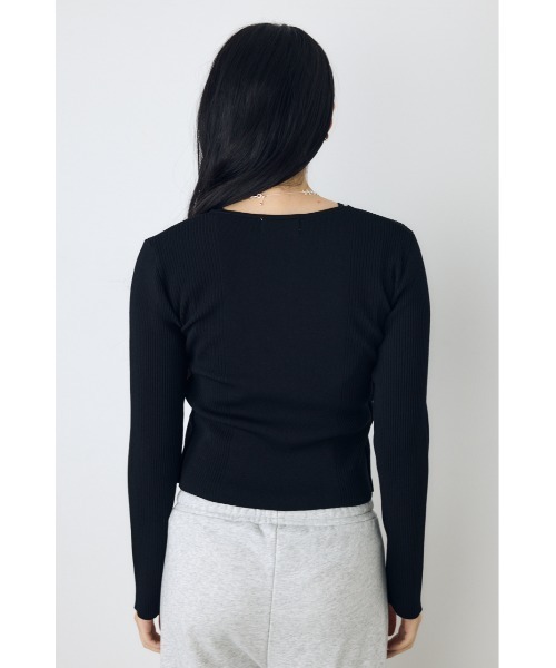 AZUL by moussy（アズールバイマウジー）の「フェイクレイヤードレースアップニット 秋服　冬服　春服　デザインニット（ニット/セーター・レディース・ブラック/ボルドー/ライトグレー・FREE）」の9枚目の写真