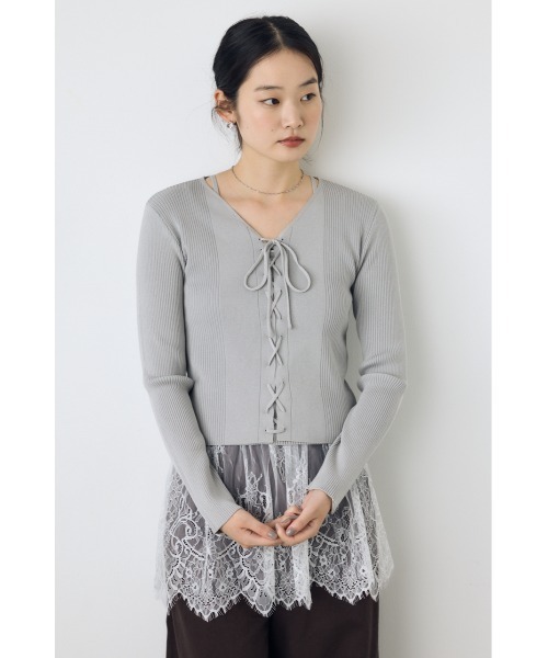 AZUL by moussy（アズールバイマウジー）の「フェイクレイヤードレースアップニット 秋服　冬服　春服　デザインニット（ニット/セーター・レディース・ブラック/ボルドー/ライトグレー・FREE）」の14枚目の写真
