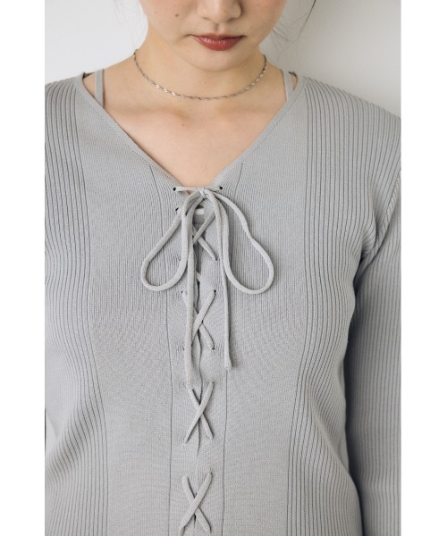 AZUL by moussy（アズールバイマウジー）の「フェイクレイヤードレースアップニット 秋服　冬服　春服　デザインニット（ニット/セーター・レディース・ブラック/ボルドー/ライトグレー・FREE）」の20枚目の写真