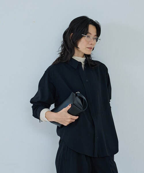 qualite(カリテ)の「【セットアップ可能】ウールサキソニードロストシャツ(シャツ/ブラウス・レディース・ベージュ/ブラック・フリー)」の12枚目の写真