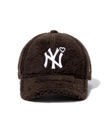 BASICKS（ベイシックス）の「BASICKS × NEW ERA 9FORTY NEW YORK YANKEES CAP（キャップ）」