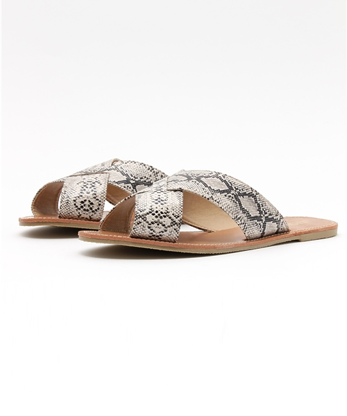 Re:EDIT（リエディ）の「クロスベルトフラットソールサンダル/リラックスサンダル/コンフォートサンダル/スリッパサンダル/シューズ[Re:EDIT/リエディ][春夏新作]（サンダル・レディース・パイソン/シルバー/ホワイト/ブラック・MEDIUM/X-LARGE/SMALL/LARGE）」の8枚目の写真