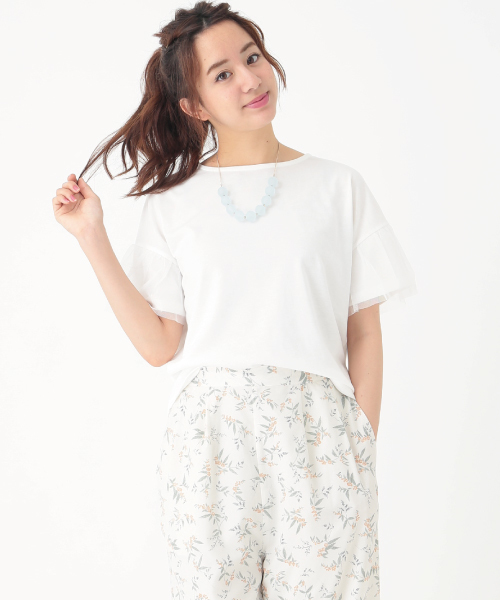 earth music&ecology(アースミュージックアンドエコロジー)の「袖チュールドッキングプルオーバー(Tシャツ/カットソー・レディース・オフホワイト/ブラック/ライトピンク/サックスブルー・FREE)」の2枚目の写真