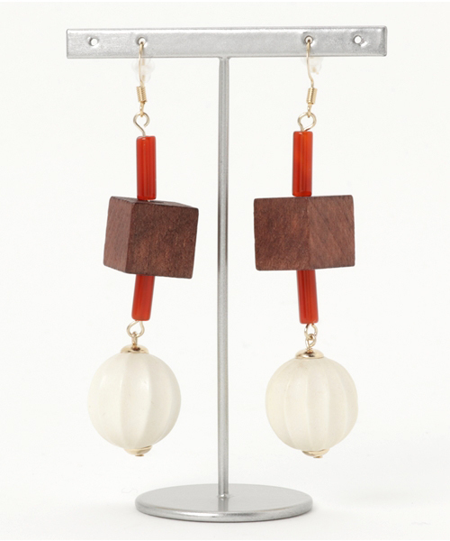 SMELLY(スメリー)の「SMELLY ボリュームピアス(ピアス(両耳用)・レディース・その他1/その他2/その他3・ONE)」の1枚目の写真