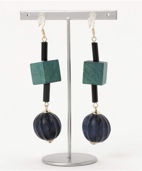 SMELLY(スメリー)の「SMELLY ボリュームピアス(ピアス(両耳用)・レディース・その他1/その他2/その他3・ONE)」の5枚目の写真