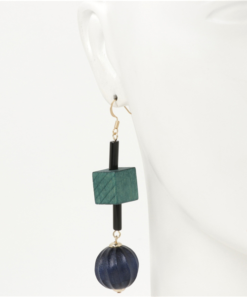 SMELLY(スメリー)の「SMELLY ボリュームピアス(ピアス(両耳用)・レディース・その他1/その他2/その他3・ONE)」の7枚目の写真