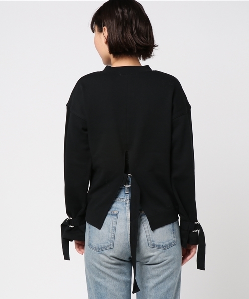 MOUSSY（マウジー）の「BACK STRAP SWEAT TOP（Tシャツ/カットソー・レディース・トップグレー/ブラック/ライトカーキ・FREE）」の6枚目の写真