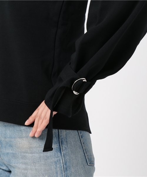 MOUSSY（マウジー）の「BACK STRAP SWEAT TOP（Tシャツ/カットソー・レディース・トップグレー/ブラック/ライトカーキ・FREE）」の8枚目の写真