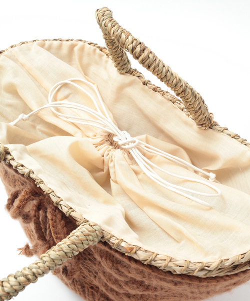 titivate（ティティベイト）の「ｹｰﾌﾞﾙ編みﾆｯﾄｶｺﾞﾊﾞｯｸﾞ（かごバッグ・レディース・ブラック/グレー/ブラウン/ベージュ/ピンク・FREE）」の13枚目の写真