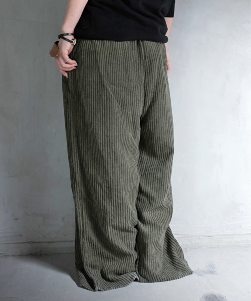 antiqua（アンティカ）の「コーデュロイワイドパンツ（その他パンツ・レディース・ブラック/カーキ/キャメル・FREE）」の8枚目の写真