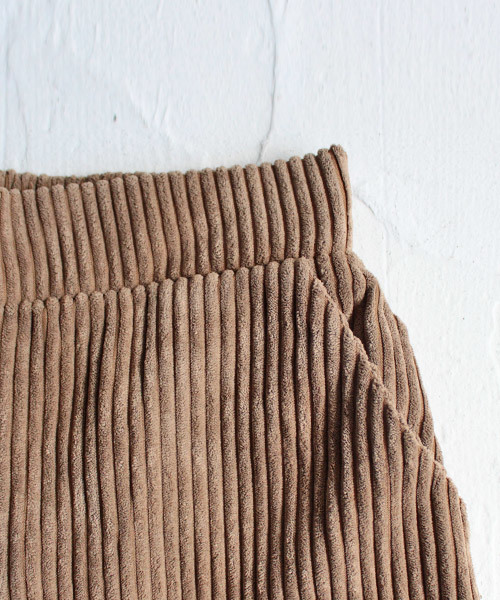 antiqua（アンティカ）の「コーデュロイワイドパンツ（その他パンツ・レディース・ブラック/カーキ/キャメル・FREE）」の10枚目の写真