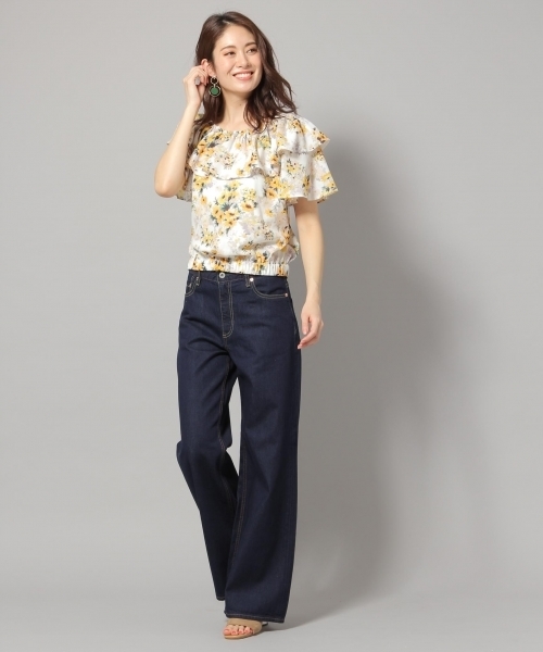 Andemiu（アンデミュウ）の「ラッフルフラワーブラウス785913（シャツ/ブラウス・レディース・ネイビー/ホワイト・FREE）」の8枚目の写真