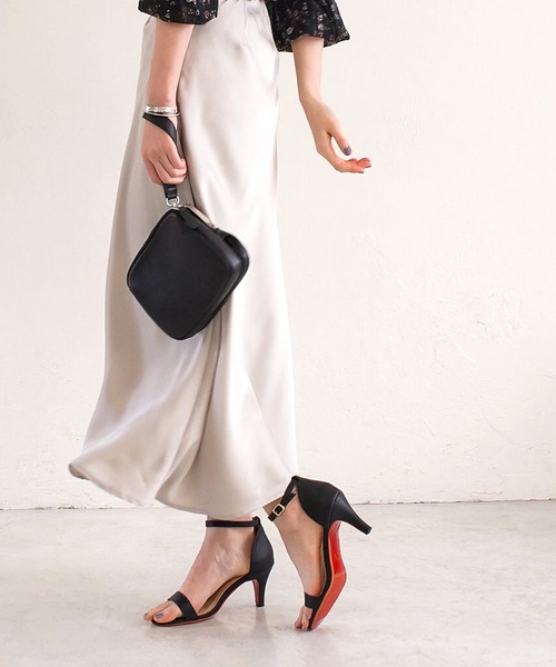 AmiAmi（アミアミ）の「アンクルストラップサンダルピンヒール（サンダル・レディース・プラム/ホワイト×シルバー/イエロー/ストライプ/パイソン/レッド/ブラック/ベージュ系その他/ブラック系その他/グレイッシュベージュ/ベージュ系その他2/ブルー/グリーン系その他/カーキ/ライトグレー/コーラル/ブラウン/ホワイト/ブラック系その他2・L/LL/M/S/SS）」の21枚目の写真