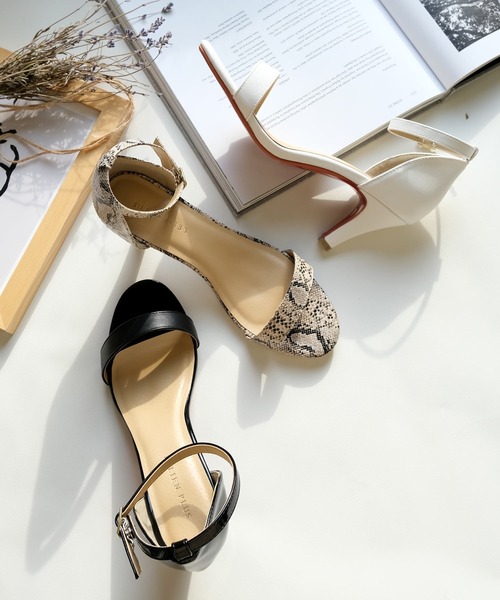 AmiAmi（アミアミ）の「アンクルストラップサンダルピンヒール（サンダル・レディース・プラム/ホワイト×シルバー/イエロー/ストライプ/パイソン/レッド/ブラック/ベージュ系その他/ブラック系その他/グレイッシュベージュ/ベージュ系その他2/ブルー/グリーン系その他/カーキ/ライトグレー/コーラル/ブラウン/ホワイト/ブラック系その他2・L/LL/M/S/SS）」の20枚目の写真