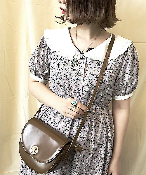 apres jour（アプレジュール）の「ハーフムーンショルダーバッグ（ショルダーバッグ・レディース・キャメル/ブラック/ベージュ・ﾌﾘ-）」の6枚目の写真