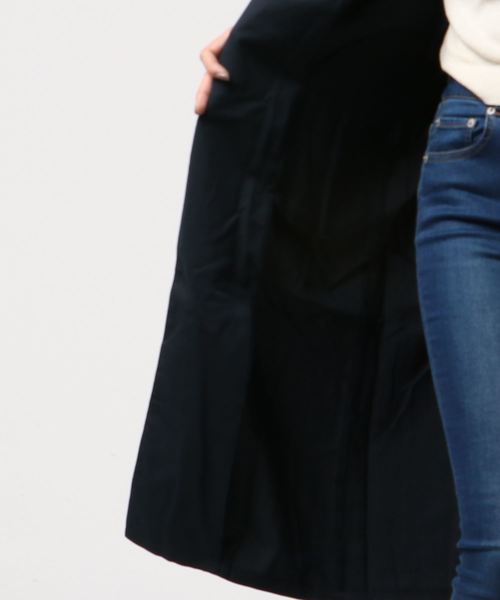 Pierrot（ピエロ）の「バックフリルデザインアウター（ノーカラージャケット・レディース・ダークネイビー/グリーン系その他/ベージュ/ライトカーキ/ライトベージュ・M/L）」の8枚目の写真