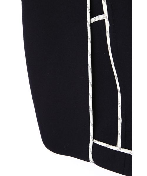 22 OCTOBRE（ヴァンドゥ－オクトーブル）の「圧縮ジャケット（ノーカラージャケット・レディース・グレー/ネイビー・38/40）」の6枚目の写真