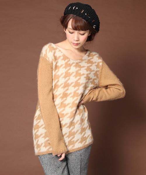 Soareak(ソアリーク)の「チドリガラニットトップス(ニット/セーター・レディース・ダークグレー/ベージュ・MEDIUM)」の1枚目の写真