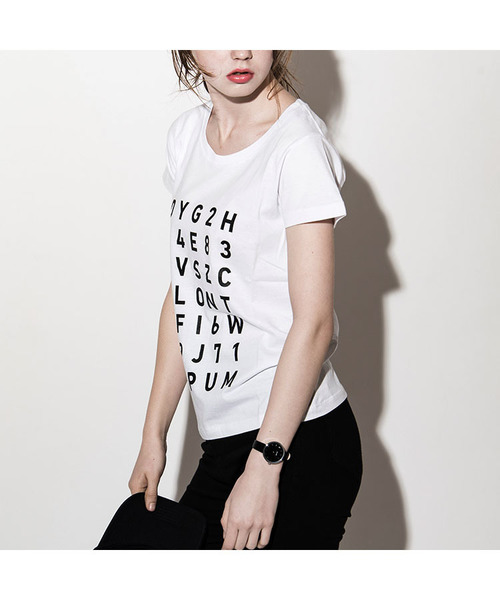 KLON（クローン）の「KLON Tshirts NUMBERING WHITE（Tシャツ/カットソー・レディース・ホワイト・MEDIUM/LARGE/1/2）」の5枚目の写真