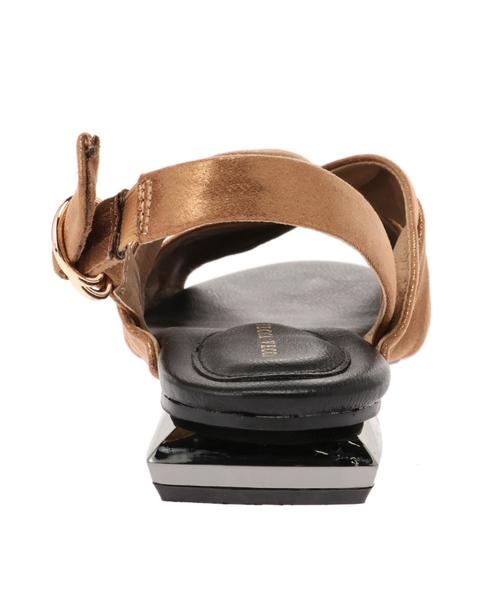 YECCA VECCA（イェッカヴェッカ）の「ツイストラメサンダル（サンダル・レディース・ブラック/シルバー/ブロンズ・M/L）」の7枚目の写真