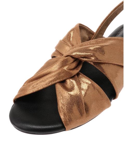 YECCA VECCA（イェッカヴェッカ）の「ツイストラメサンダル（サンダル・レディース・ブラック/シルバー/ブロンズ・M/L）」の9枚目の写真