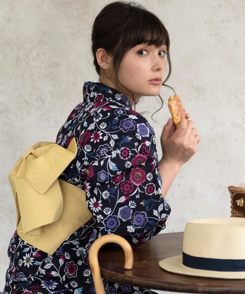 KYOETSU（キョウエツ）の「リラックススタイルを楽しむ レディース 甚平（浴衣・レディース・ブルー/ブラック系その他/ブルー系その他/パープル系その他/ブラック系その他2/ブラック系その他3/ブラック系その他4/ブルー系その他2/ブルー系その他3/ブルー系その他4/ブルー系その他5/ブルー系その他6/ブルー系その他7/パープル系その他2/パープル系その他3/その他1/その他2/その他3/その他4/その他5/その他6/その他7/その他8/その他9/その他10/その他11・フリー）」の2枚目の写真