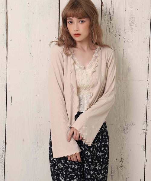 one after another NICE CLAUP（ワンアフターアナザーナイスクラップ）の「レースビスチェセットテレコカーディガン（アンサンブル・レディース・ベージュ/オフホワイト/テラコッタ・FREE）」の3枚目の写真