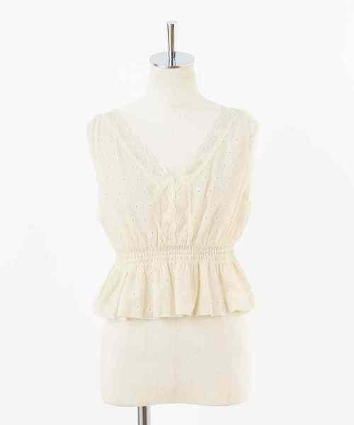 one after another NICE CLAUP（ワンアフターアナザーナイスクラップ）の「レースビスチェセットテレコカーディガン（アンサンブル・レディース・ベージュ/オフホワイト/テラコッタ・FREE）」の8枚目の写真