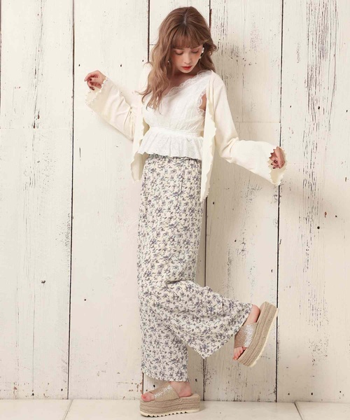 one after another NICE CLAUP（ワンアフターアナザーナイスクラップ）の「レースビスチェセットテレコカーディガン（アンサンブル・レディース・ベージュ/オフホワイト/テラコッタ・FREE）」の22枚目の写真