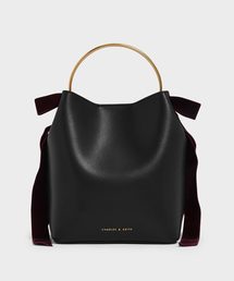 CHARLES & KEITH | ベルベットボウディテール バケツバック / Velvet Bow Detail Bucket Bag(ショルダーバッグ)