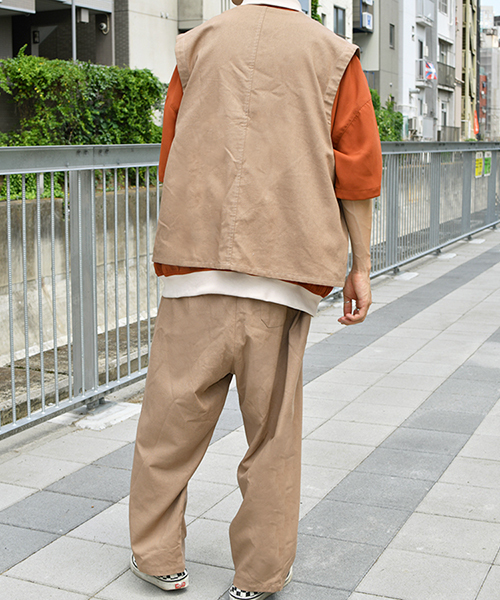 kutir（クティール）の「リネンアシメベストセットアップ（ベスト・メンズ・ベージュ/オフホワイト・SMALL/MEDIUM）」の14枚目の写真